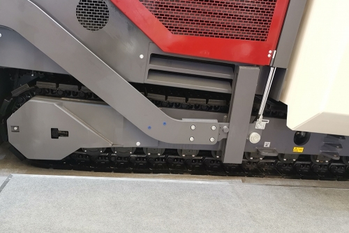 摊铺机履块应用